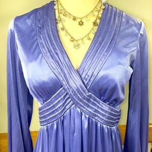 Vintage size 10 long lavender dress, beautiful!
